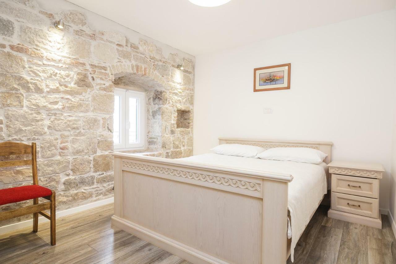 Stone Apartman Varos Сплит Екстериор снимка